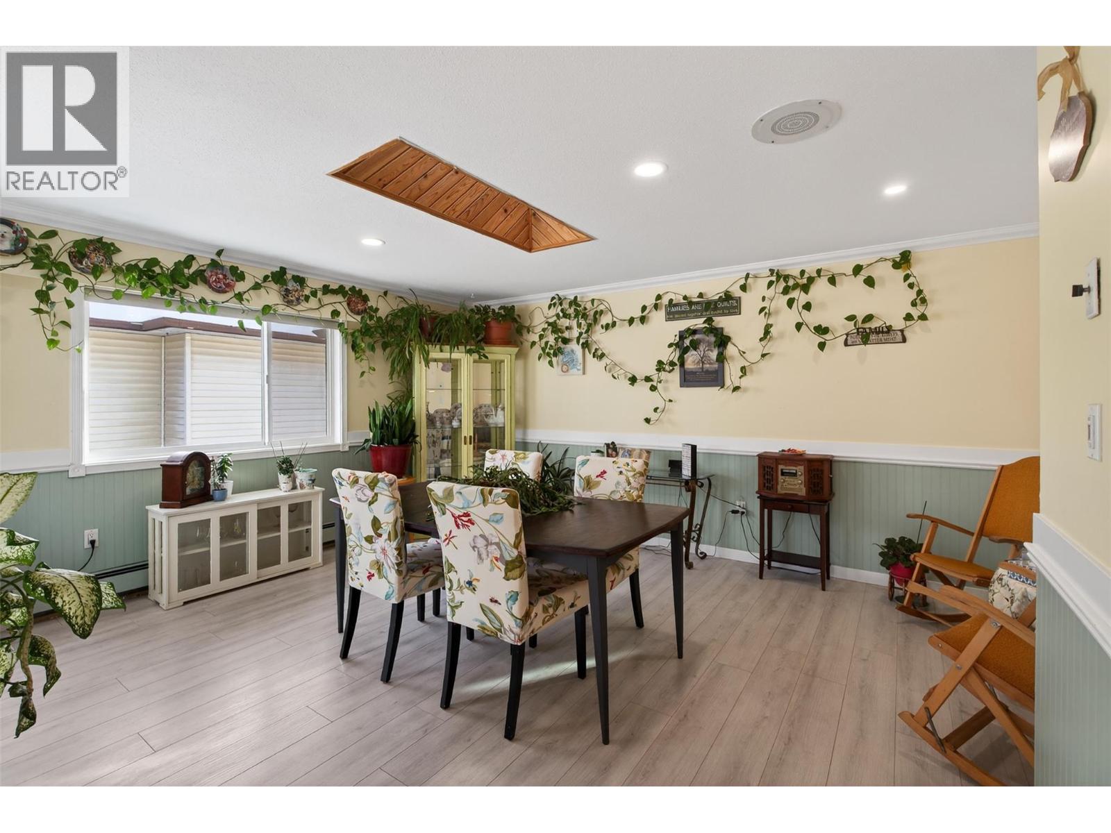 2952 Clapperton Avenue, Merritt