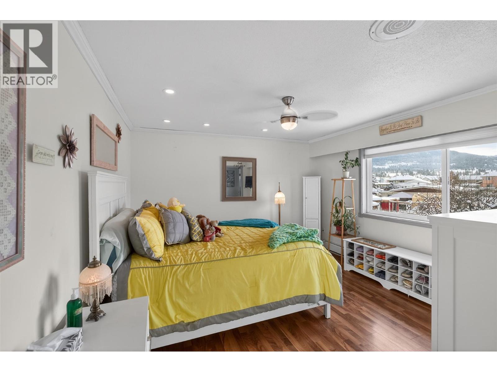 2952 Clapperton Avenue, Merritt