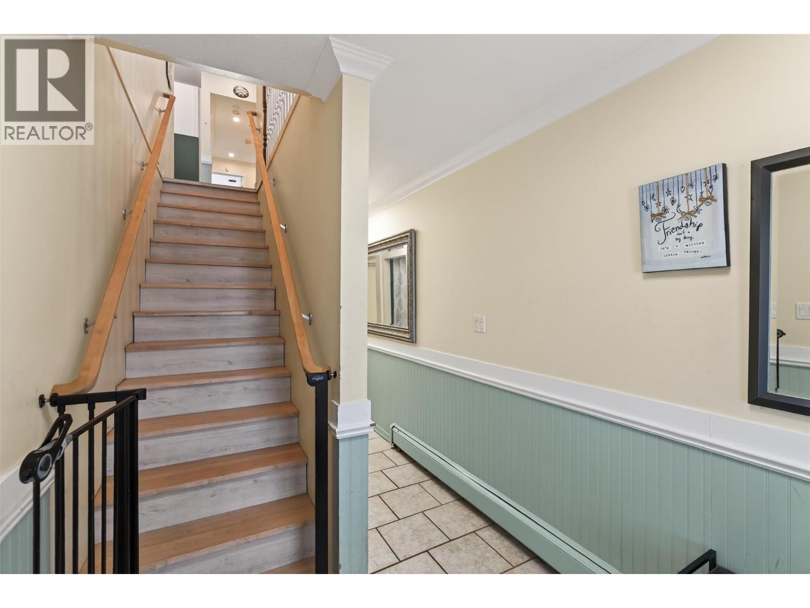 2952 Clapperton Avenue, Merritt