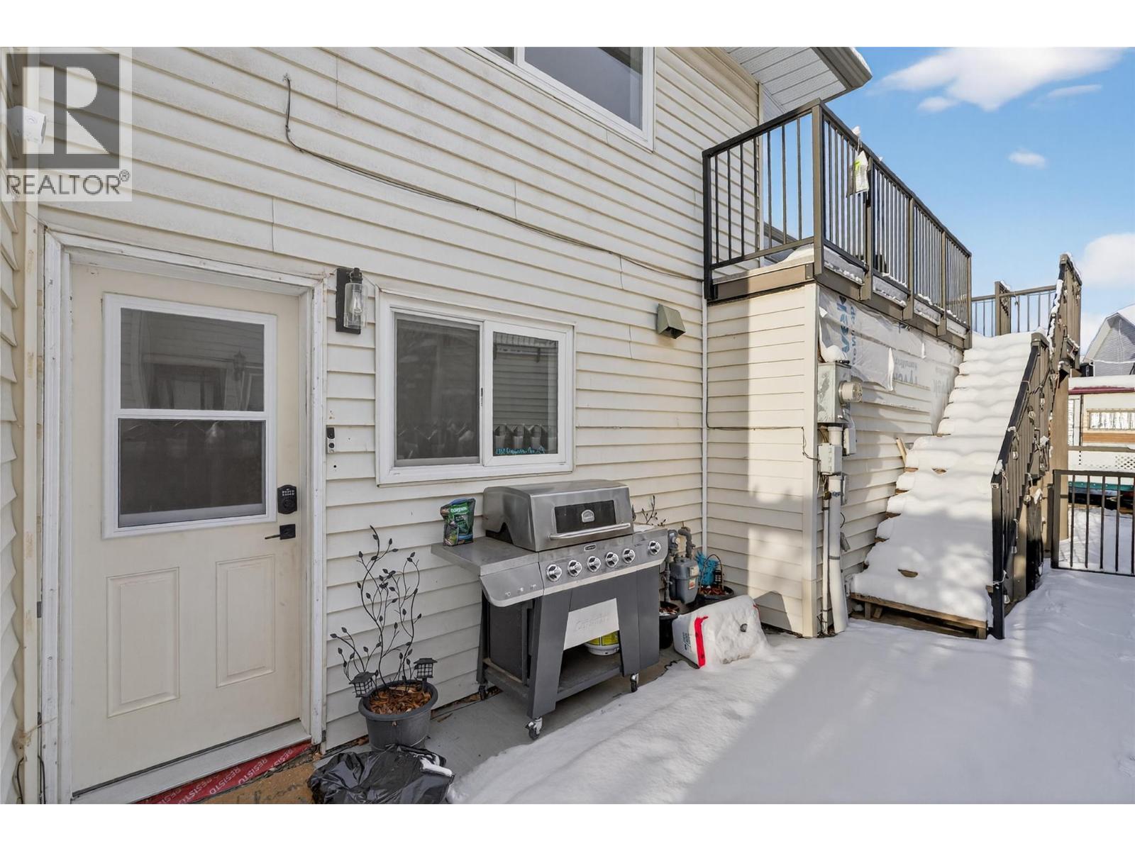 2952 Clapperton Avenue, Merritt
