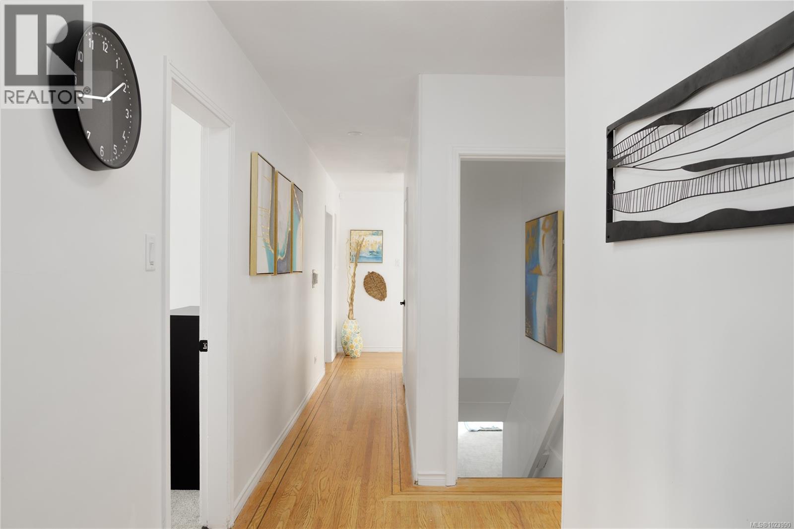 2555 DEPARTURE BAY RD - 30