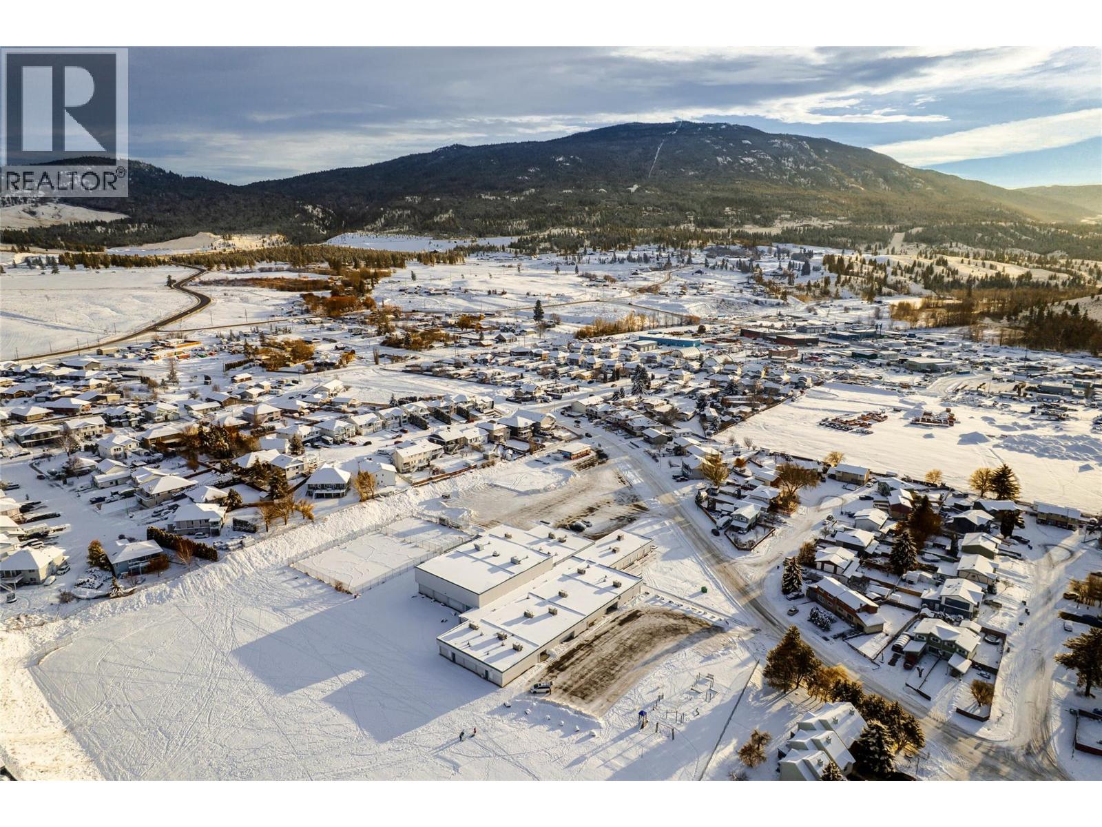 2952 Clapperton Avenue, Merritt