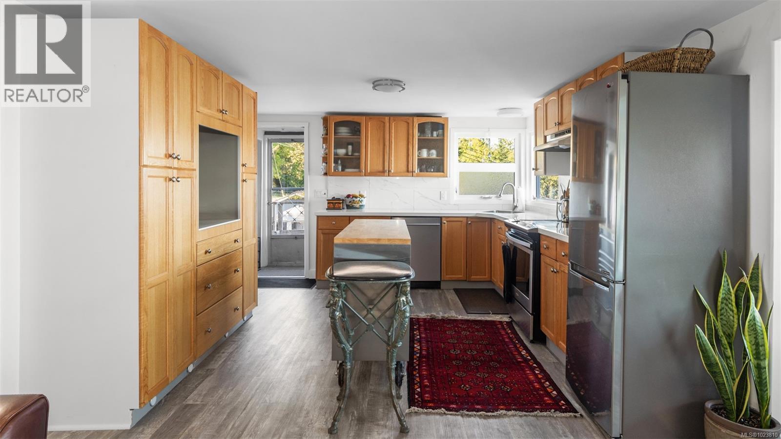 8 1723 Sandy Beach Rd, Mill Bay