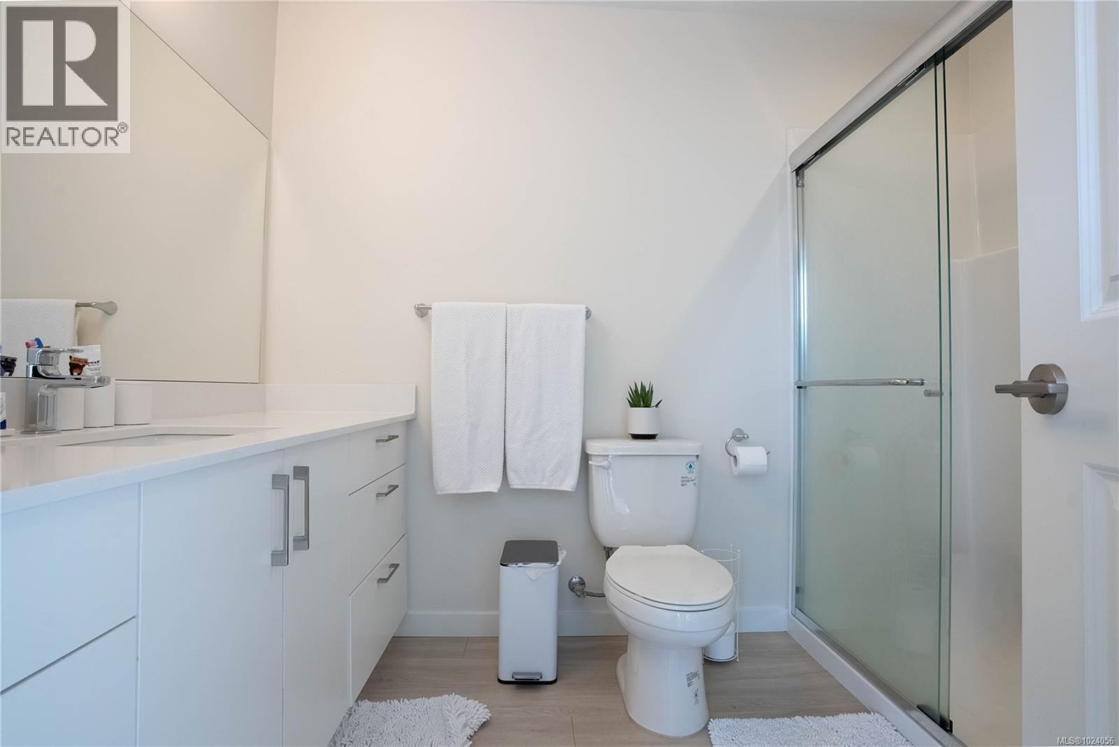 403 842 Orono Avenue, Langford