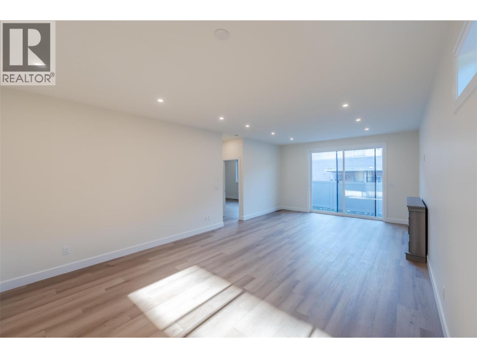 243 Bentgrass Avenue, Oliver