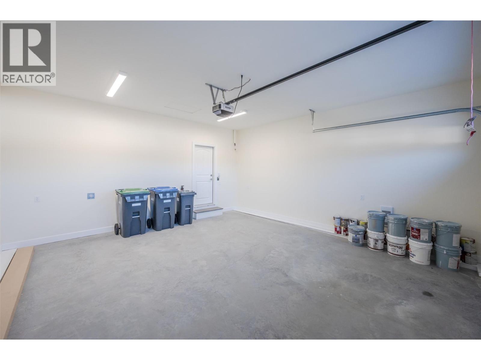 243 Bentgrass Avenue, Oliver