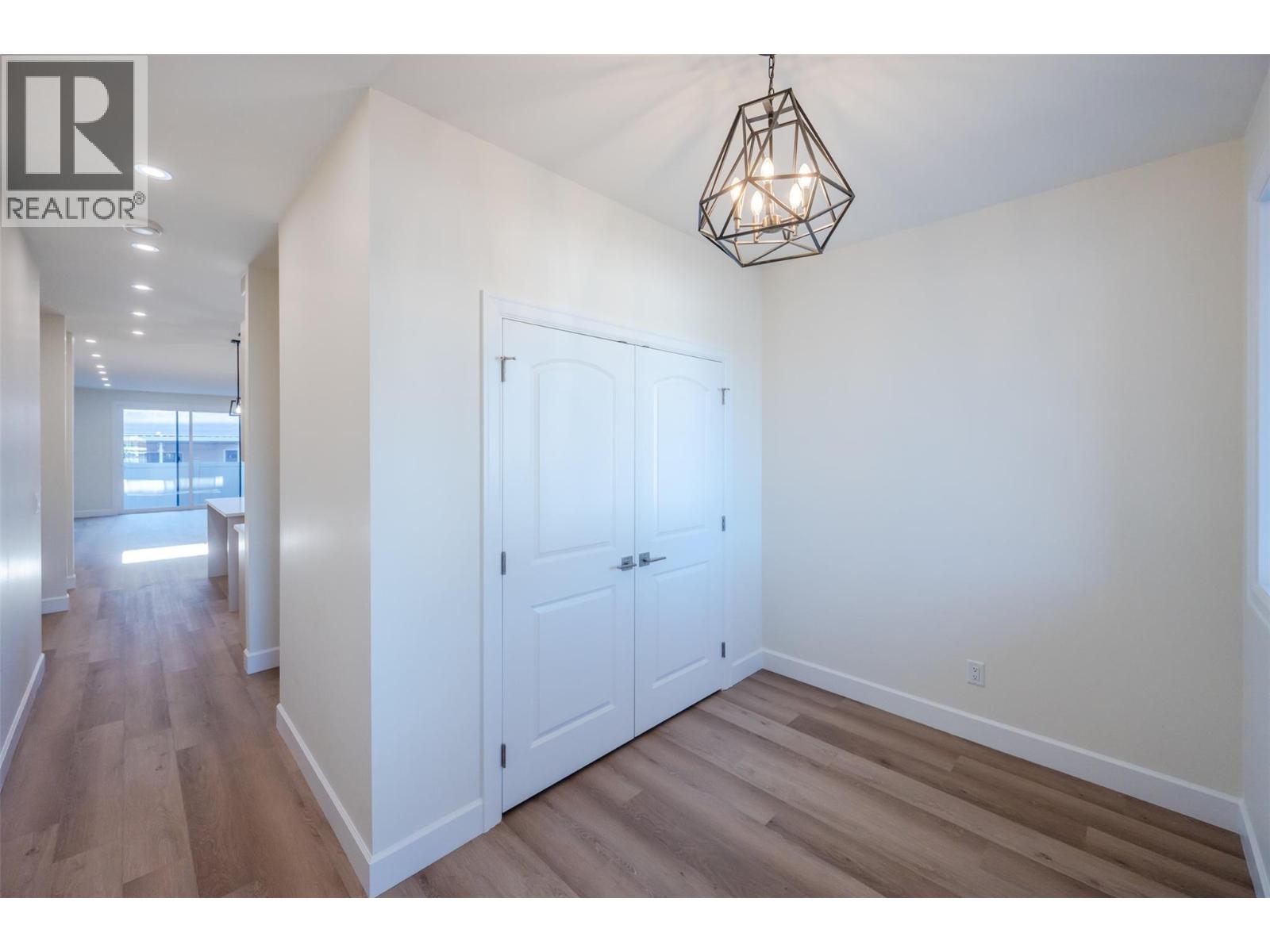 243 Bentgrass Avenue, Oliver