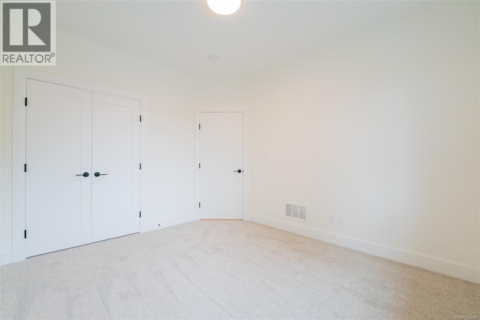 111 Raven Way, Ladysmith