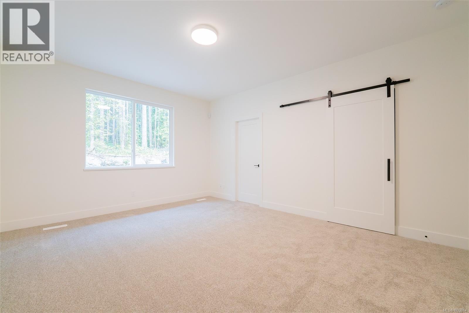 111 Raven Way, Ladysmith