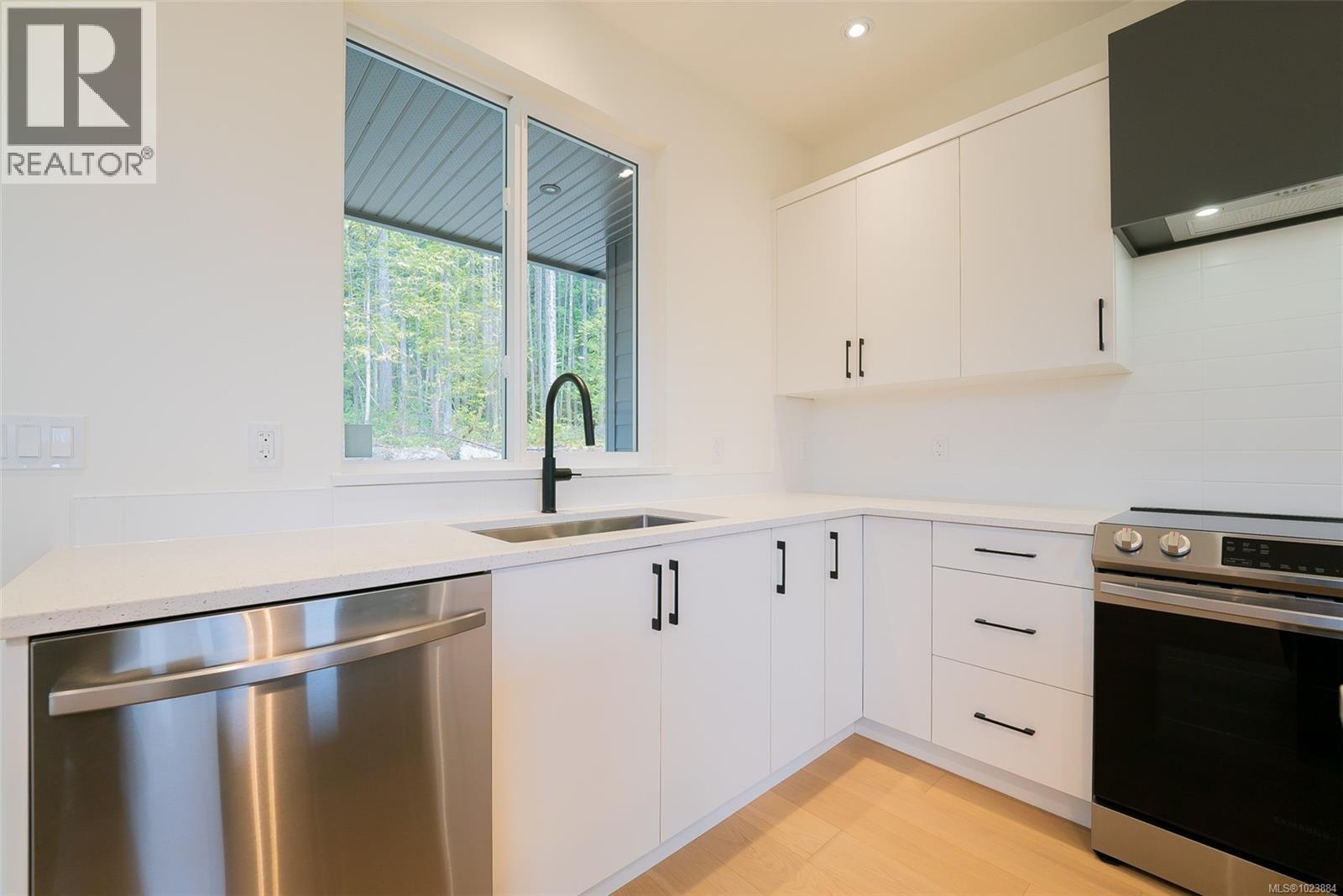 111 Raven Way, Ladysmith