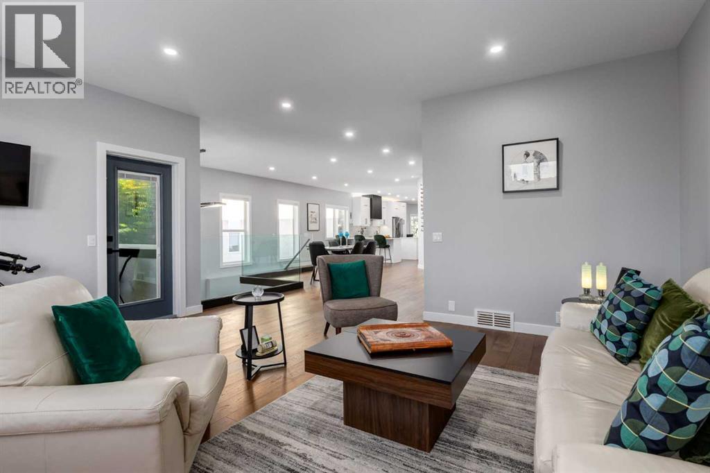 Single Family House Bungalow for Sale in  Signal Hill Drive SW Signal Hill Calgary 