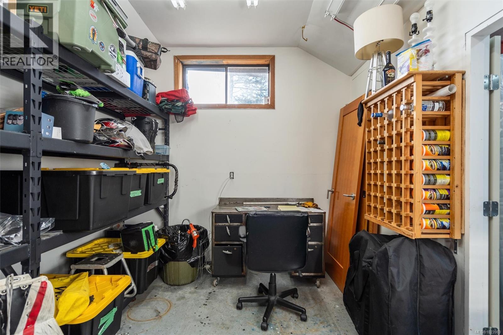 665 Latoria Rd, Colwood