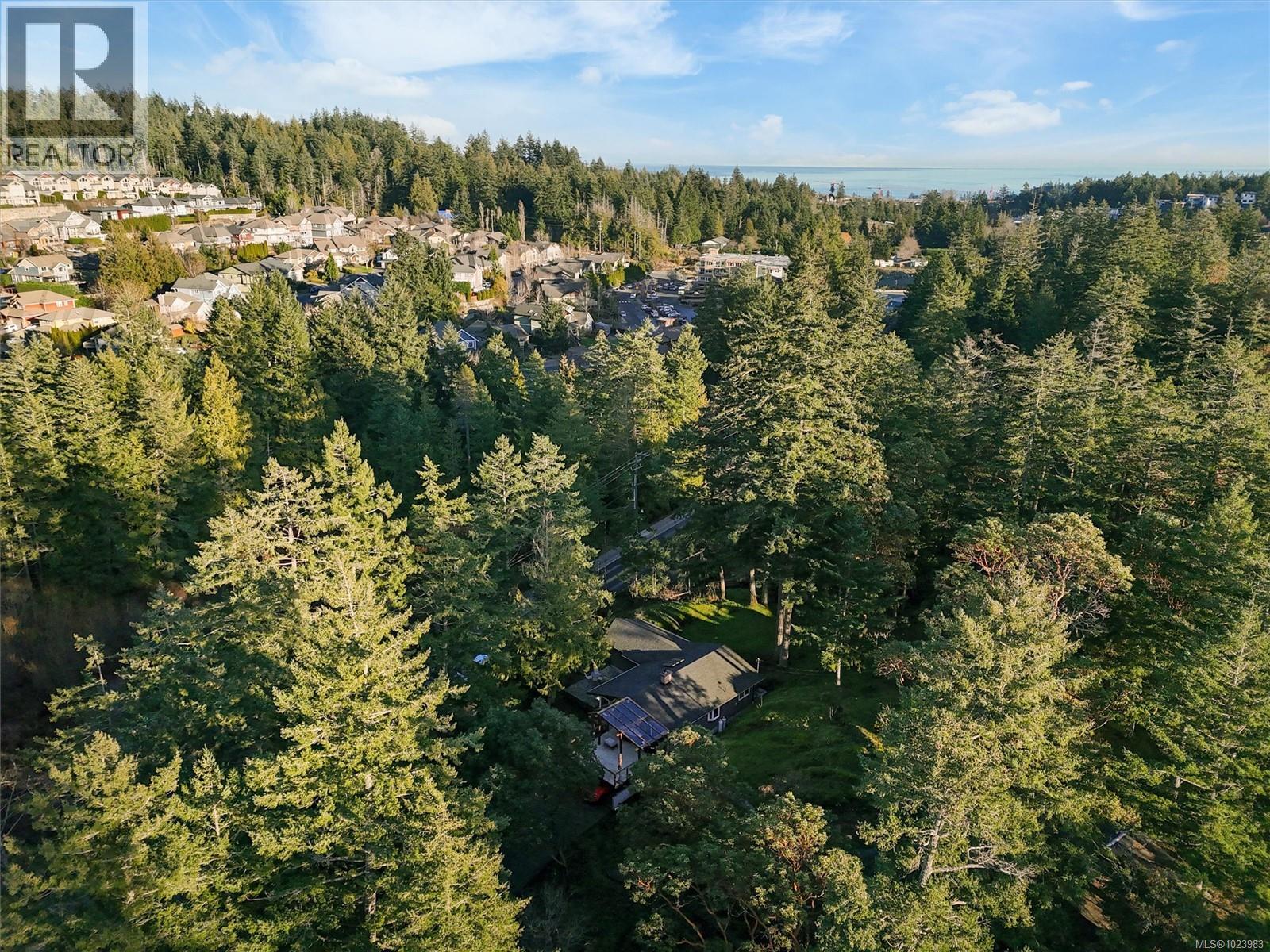 665 Latoria Rd, Colwood