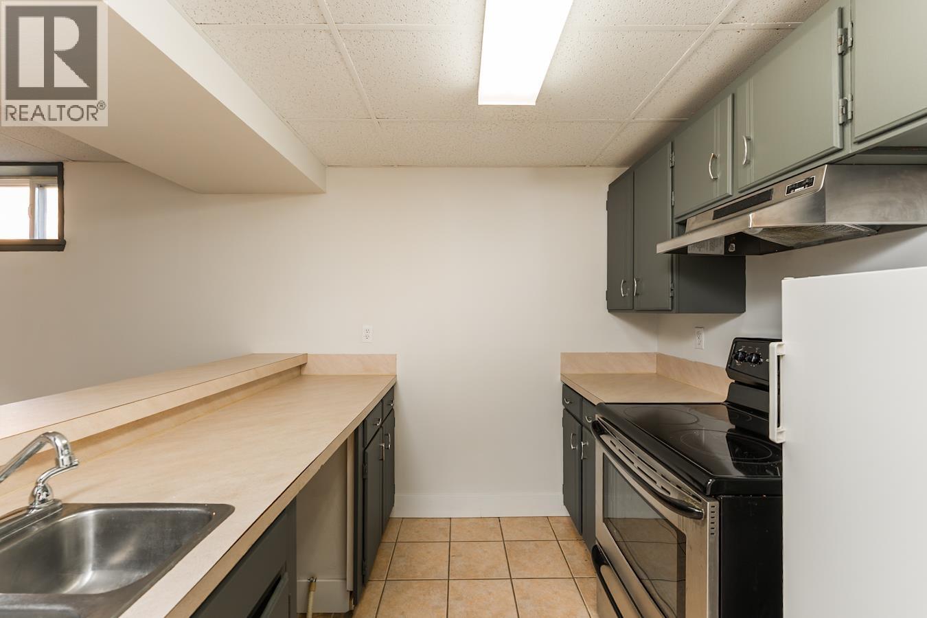 2354 VICTORIA STREET - 19
