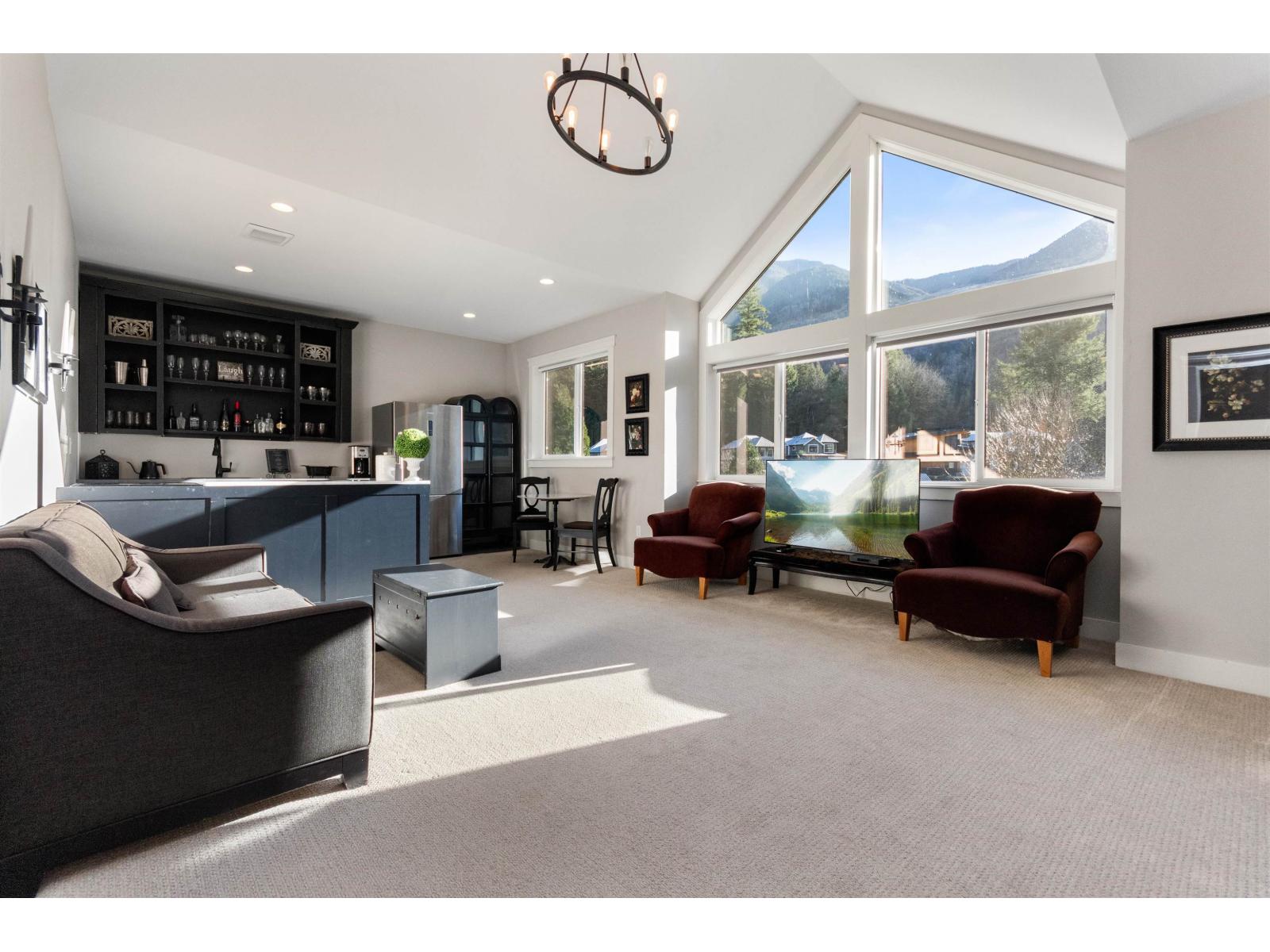 44 1885 COLUMBIA VALLEY ROAD, Cultus Lake South, Cultus Lake