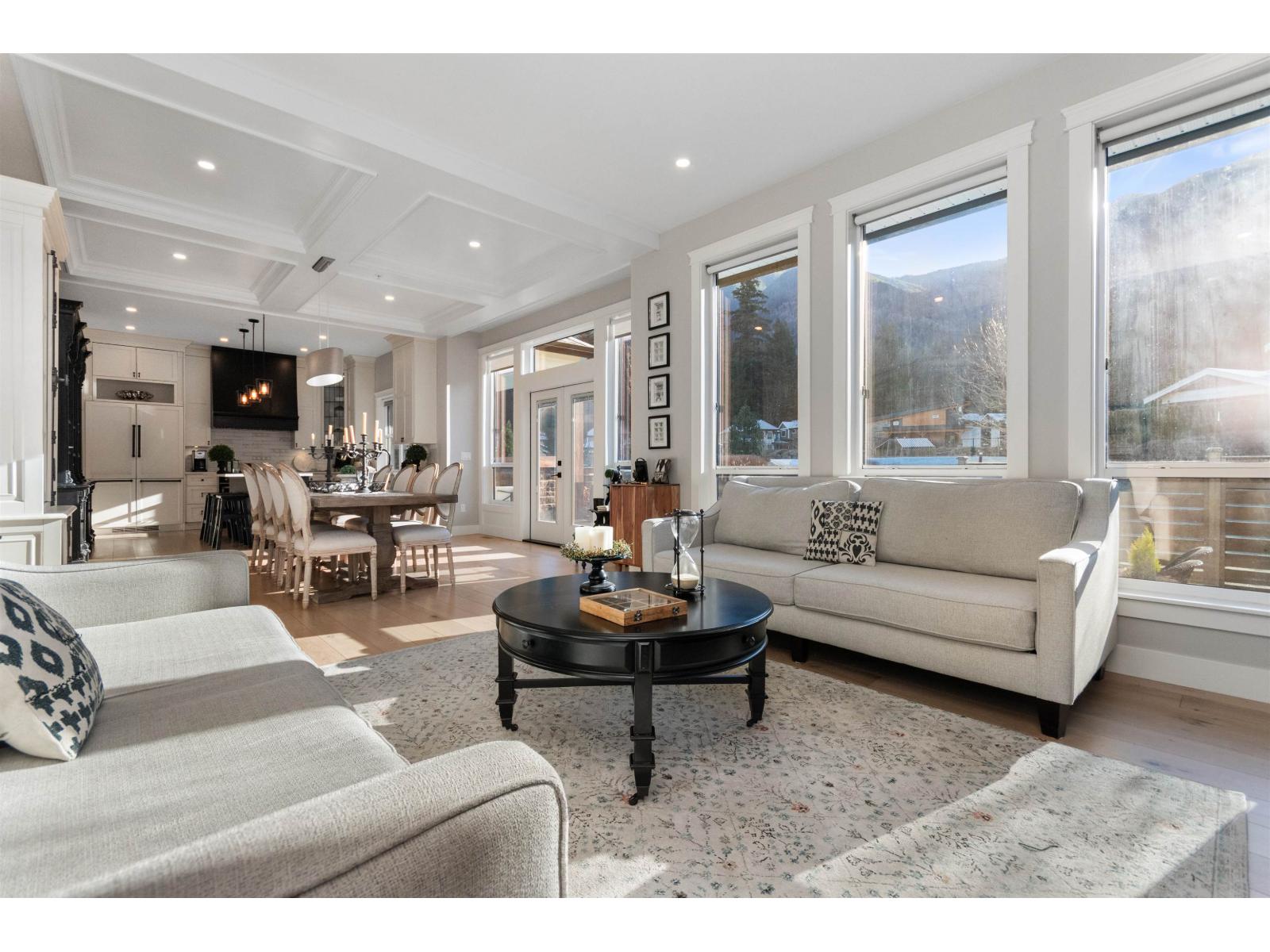 44 1885 COLUMBIA VALLEY ROAD, Cultus Lake South, Cultus Lake