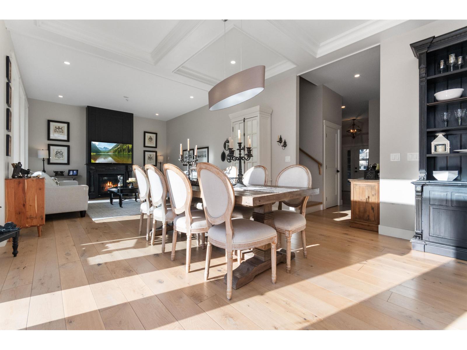 44 1885 COLUMBIA VALLEY ROAD, Cultus Lake South, Cultus Lake