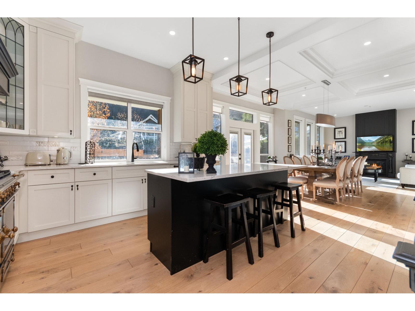 44 1885 COLUMBIA VALLEY ROAD, Cultus Lake South, Cultus Lake