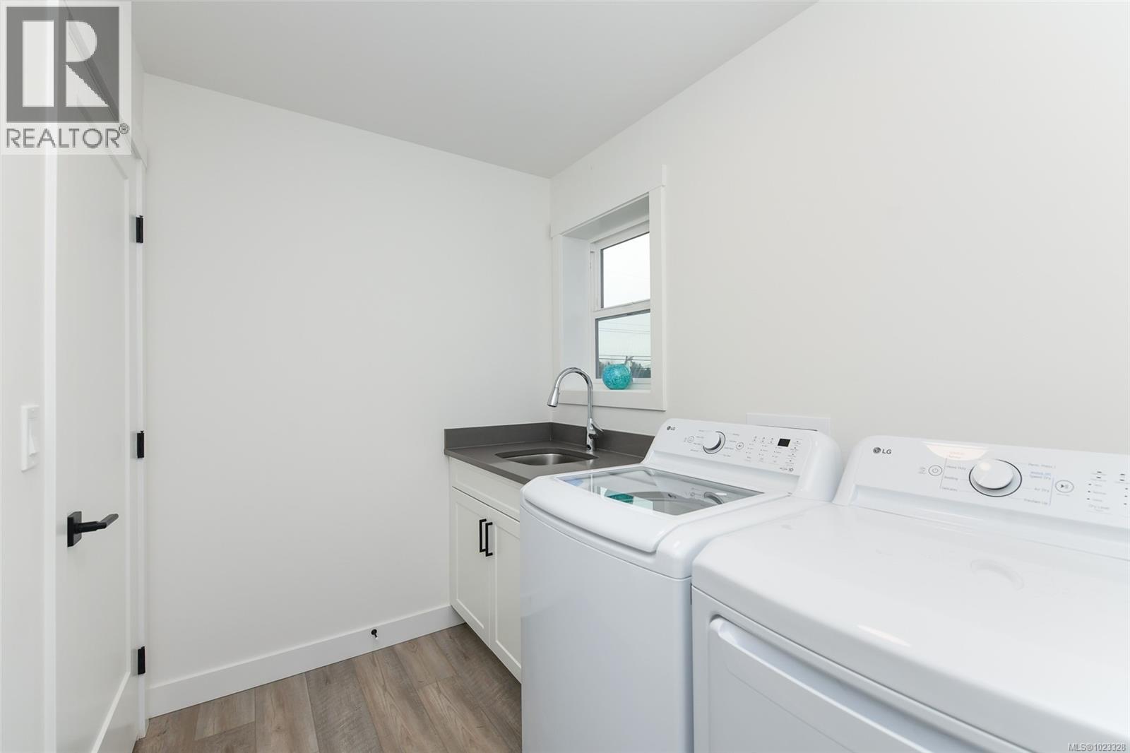 A 2155 Cousins Ave, Courtenay