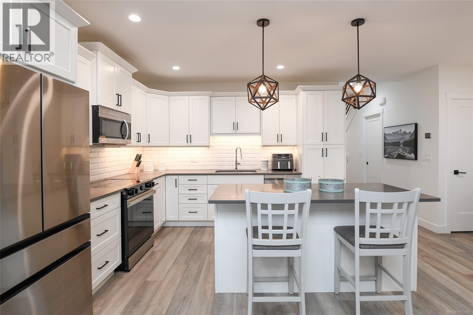 A 2155 Cousins Ave, Courtenay