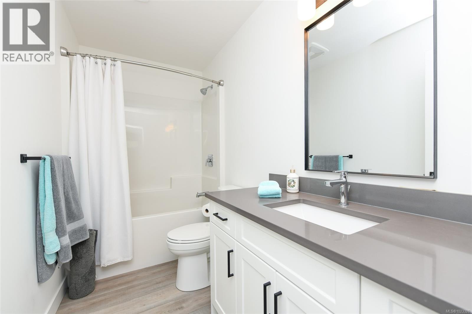 A 2155 Cousins Ave, Courtenay