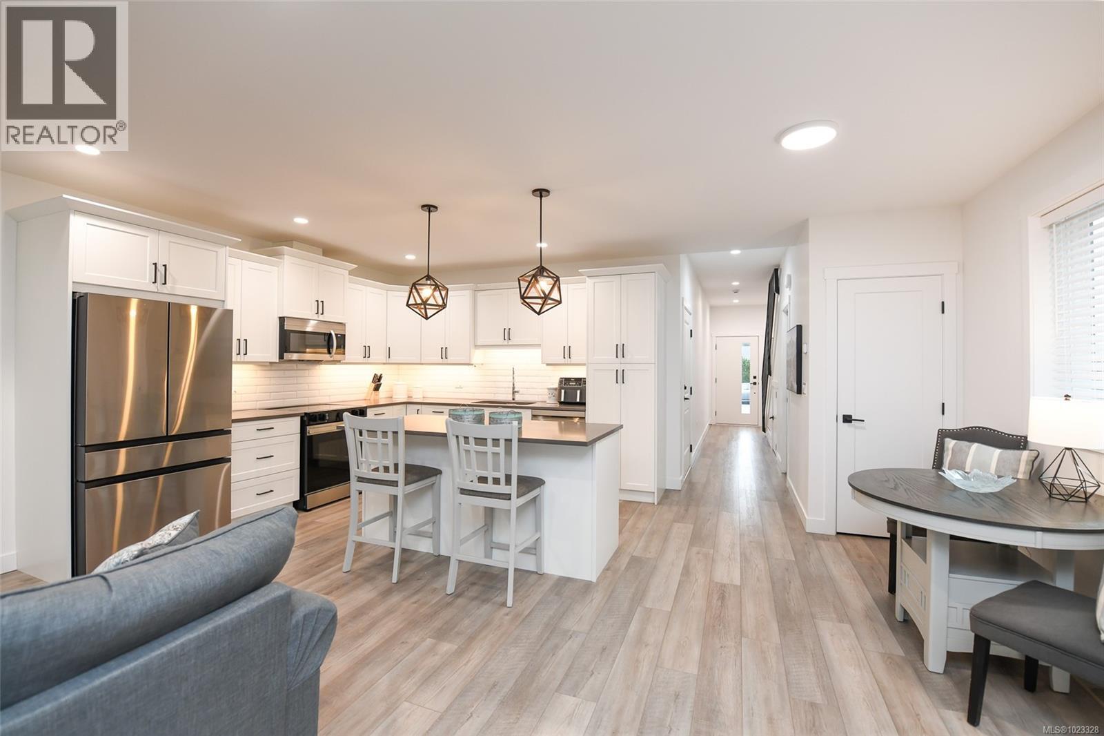 A 2155 Cousins Ave, Courtenay