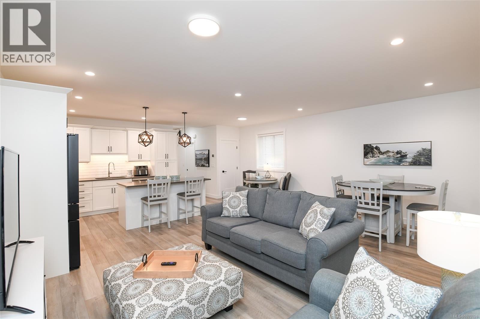 A 2155 Cousins Ave, Courtenay