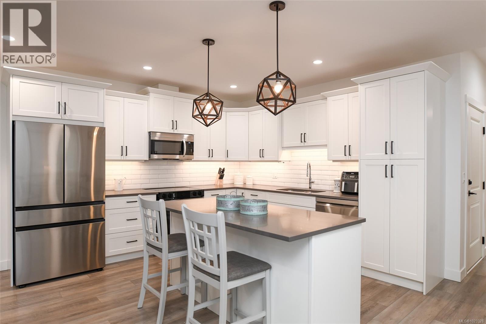 A 2155 Cousins Ave, Courtenay