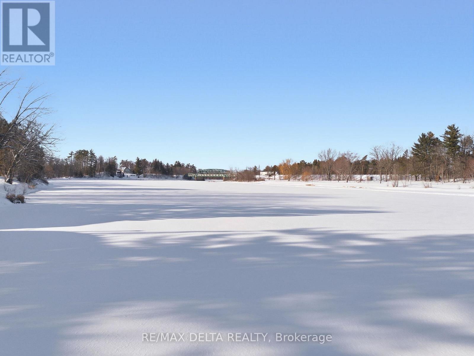 2071 TESSIER ROAD — photo 36