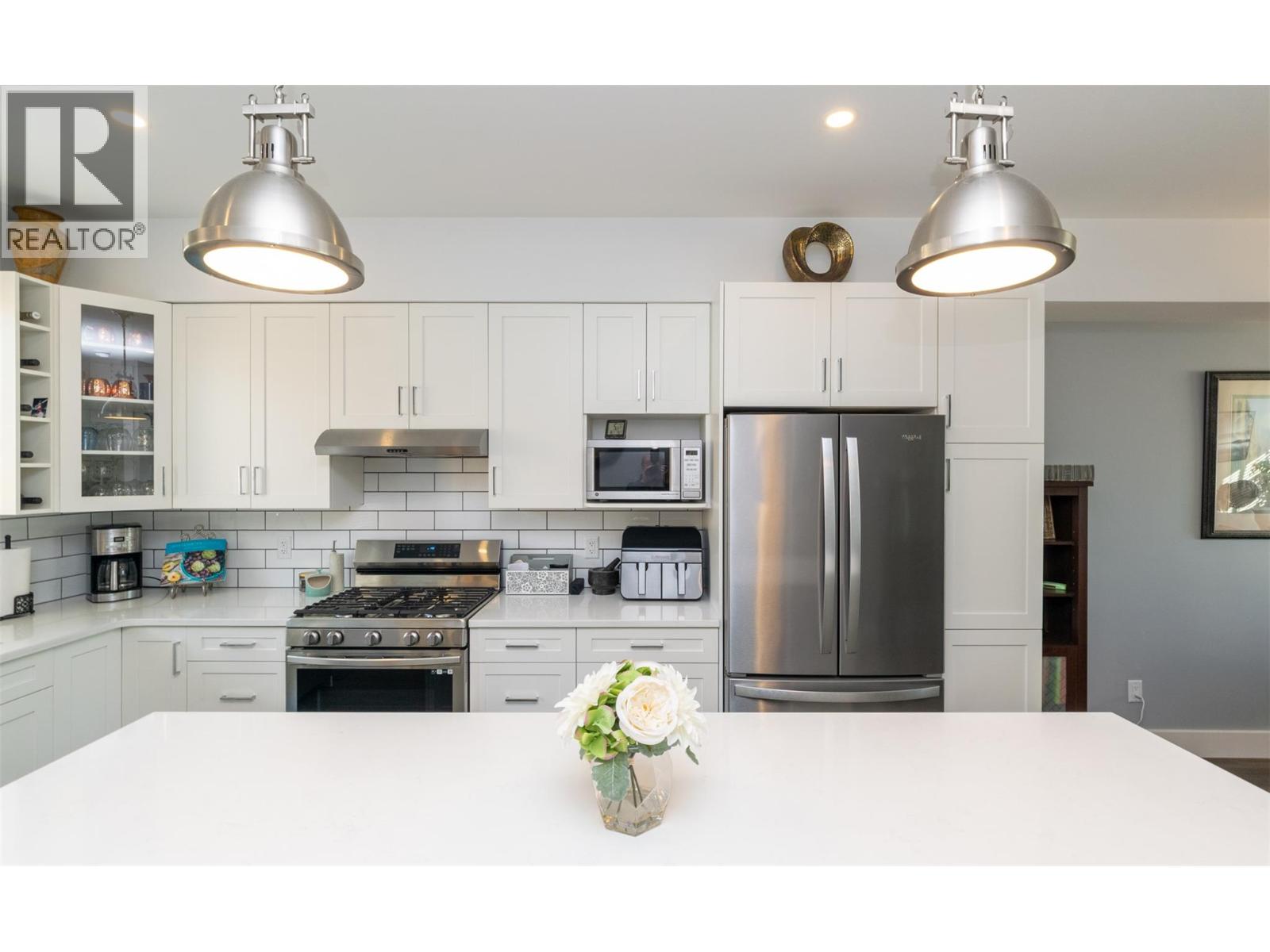 14 1910 11 Avenue Northeast, Salmon Arm