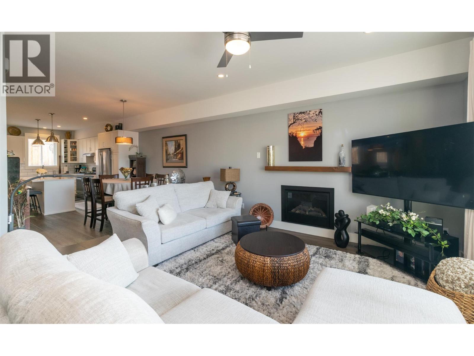 14 1910 11 Avenue Northeast, Salmon Arm