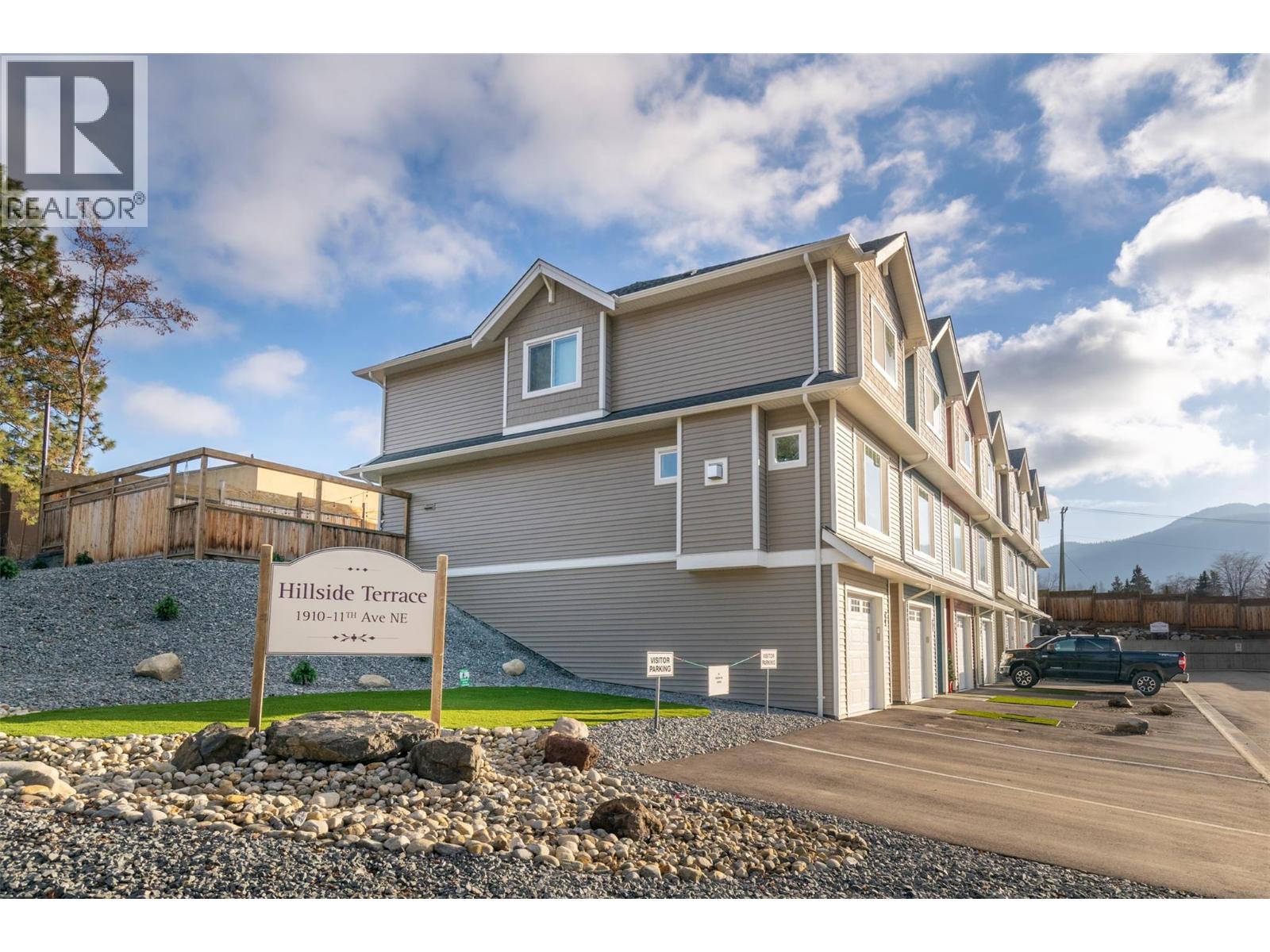 14 1910 11 Avenue Northeast, Salmon Arm