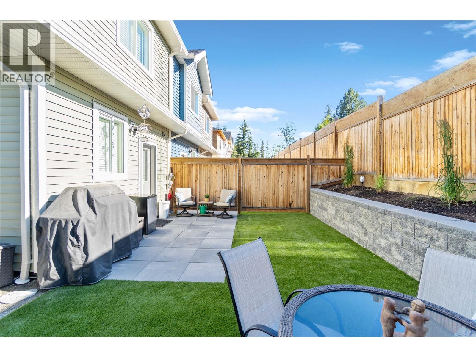 14 1910 11 Avenue Northeast, Salmon Arm