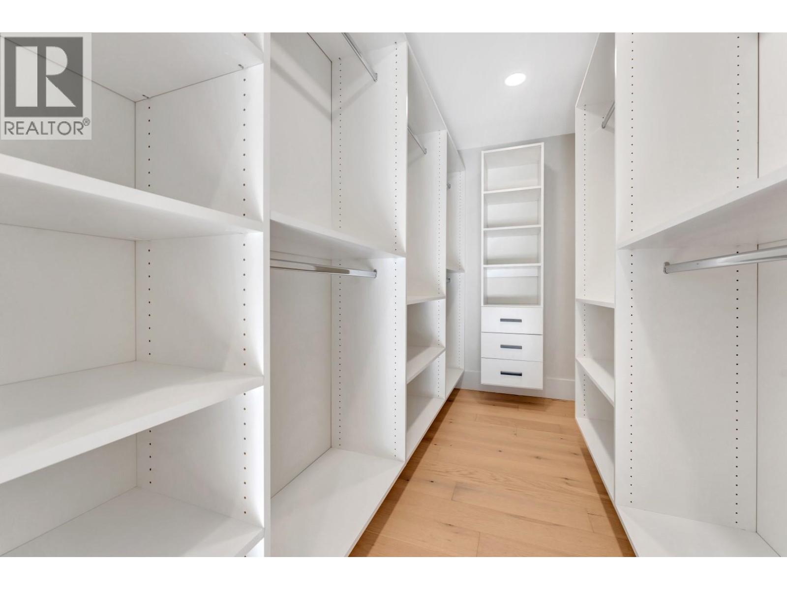 5094A BENTLEY Drive, Delta