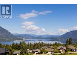 1180 16 Avenue Se, Salmon Arm, BC V1E2R5 Photo 9