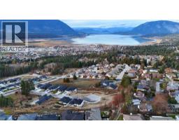 1220 16 Avenue Se, Salmon Arm, BC V1E2R5 Photo 10