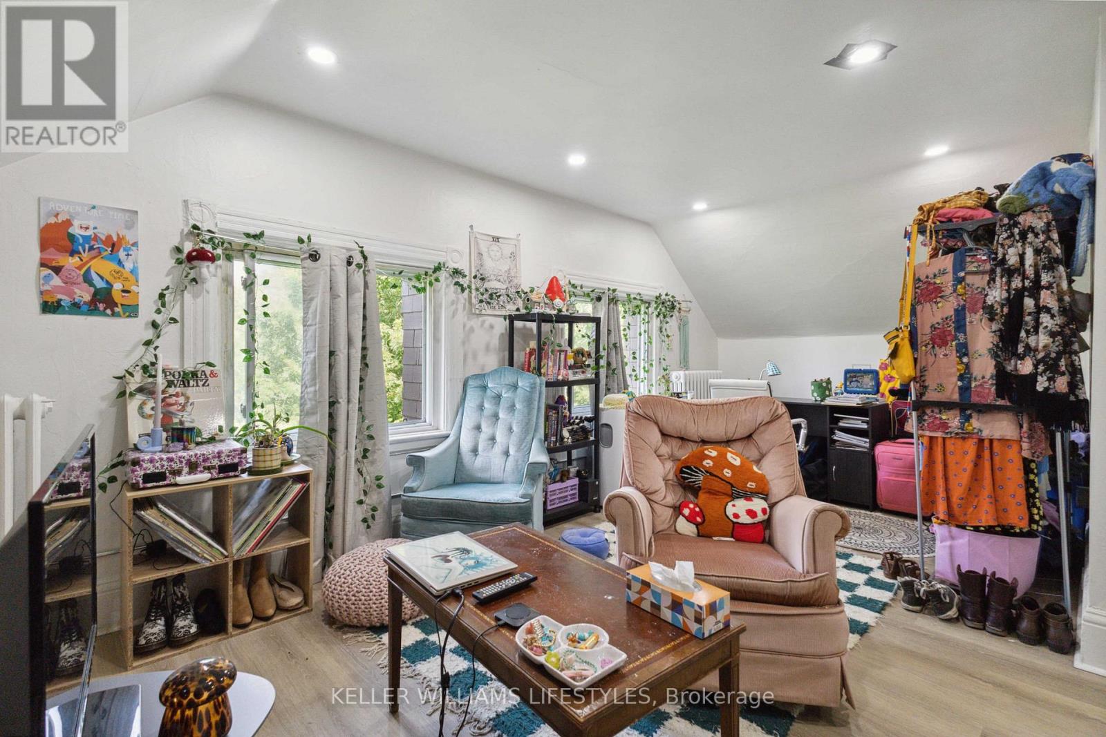 33 STATION STREET Property Photo