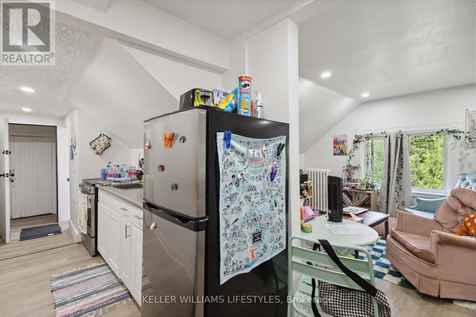 33 STATION STREET Property Photo