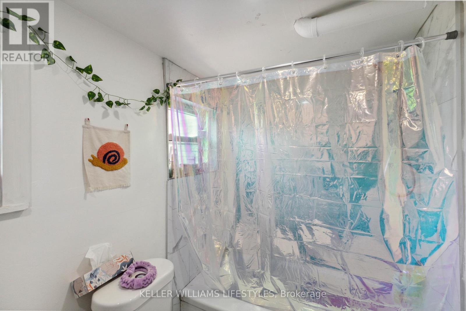 33 STATION STREET Property Photo