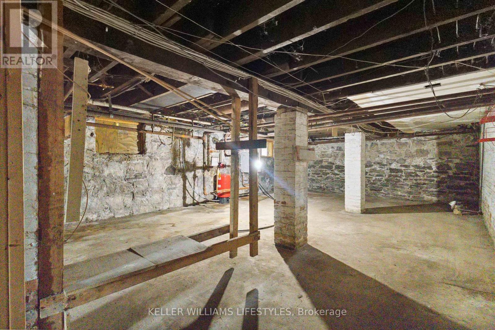 33 STATION STREET Property Photo