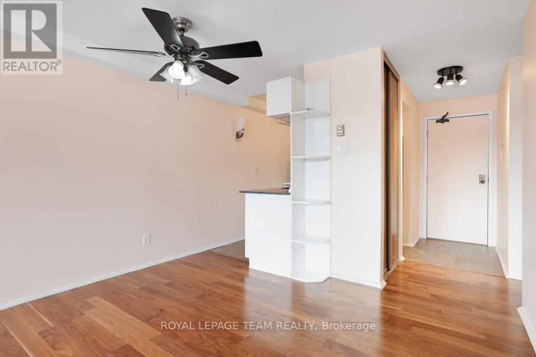 #205 6532 BILBERRY DRIVE - 10
