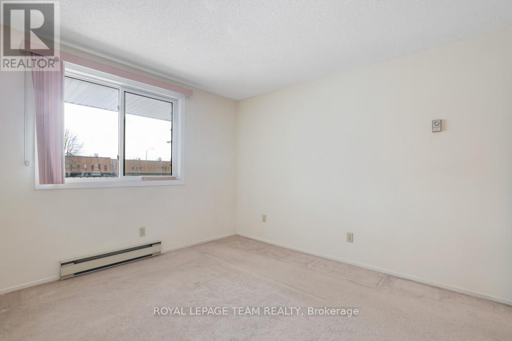 #205 6532 BILBERRY DRIVE - 15