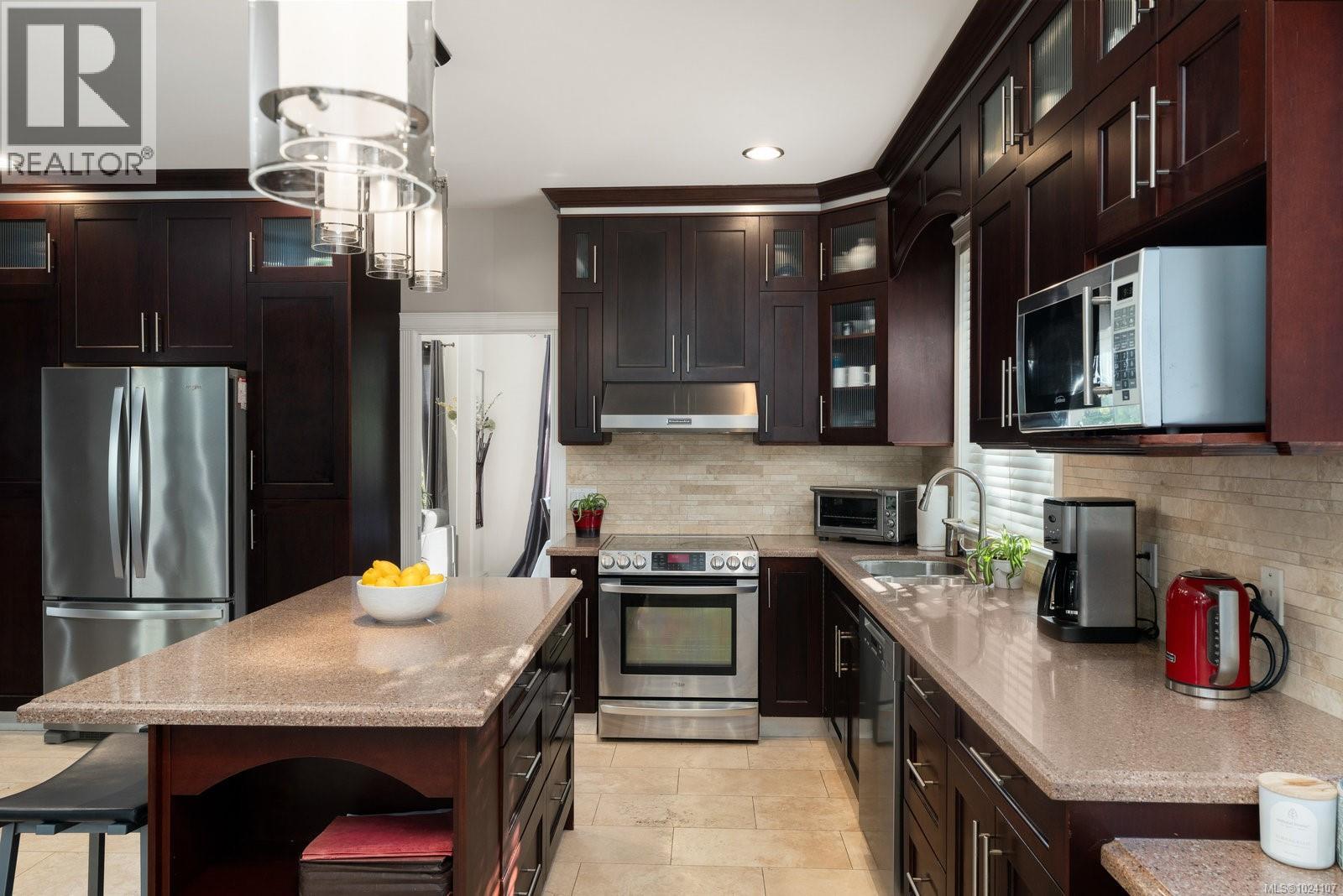  3908A Ascot Drive, Saanich