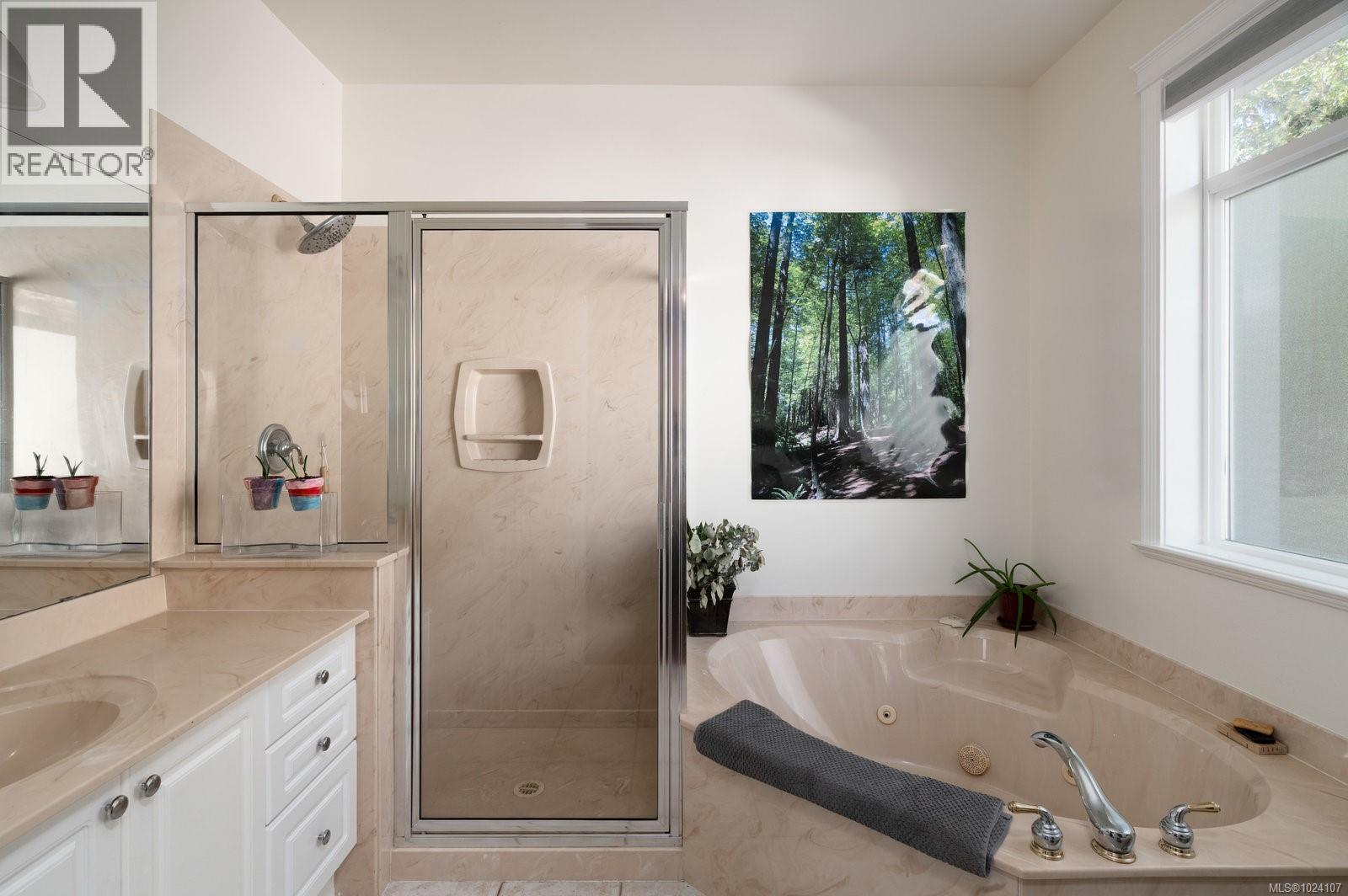  3908A Ascot Drive, Saanich