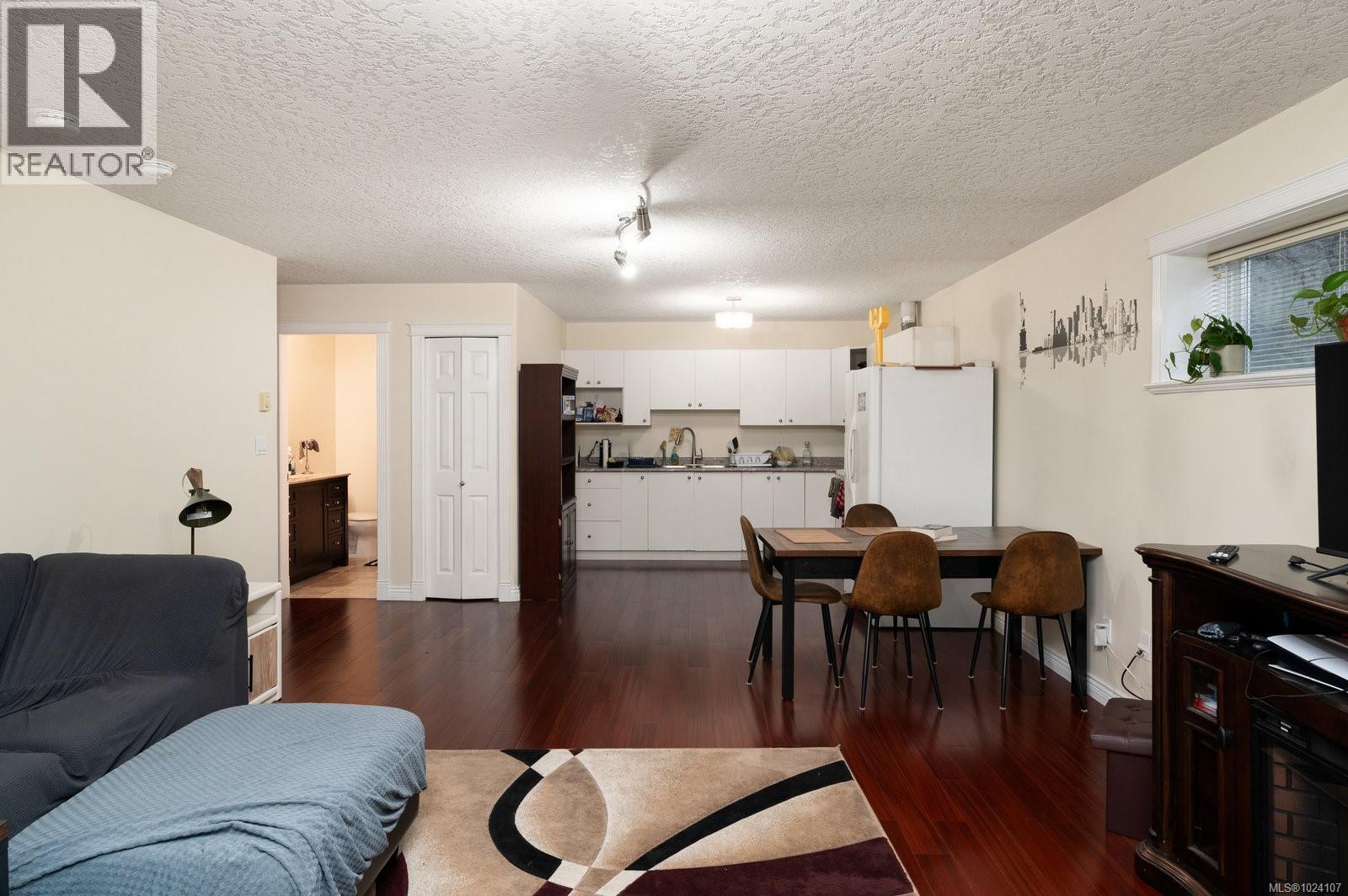  3908A Ascot Drive, Saanich