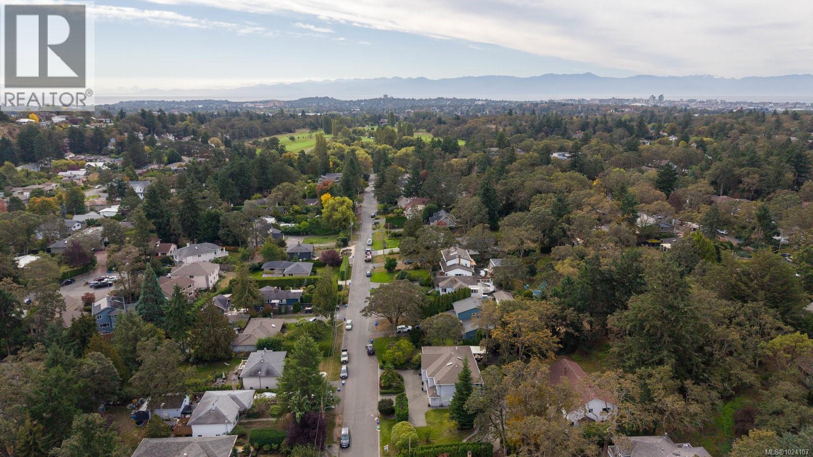  3908A Ascot Drive, Saanich