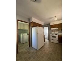 15855 Vine Avenue, White Rock, BC V4B2T5 Photo 7