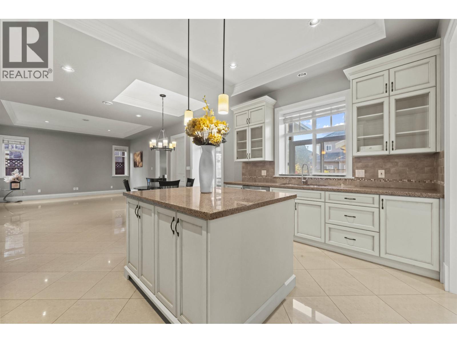 9131 DESMOND Road, Richmond