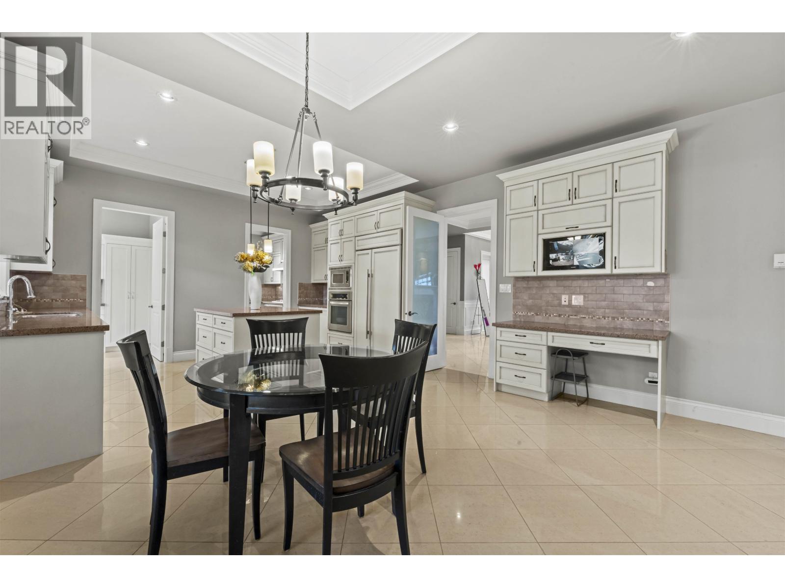 9131 DESMOND Road, Richmond