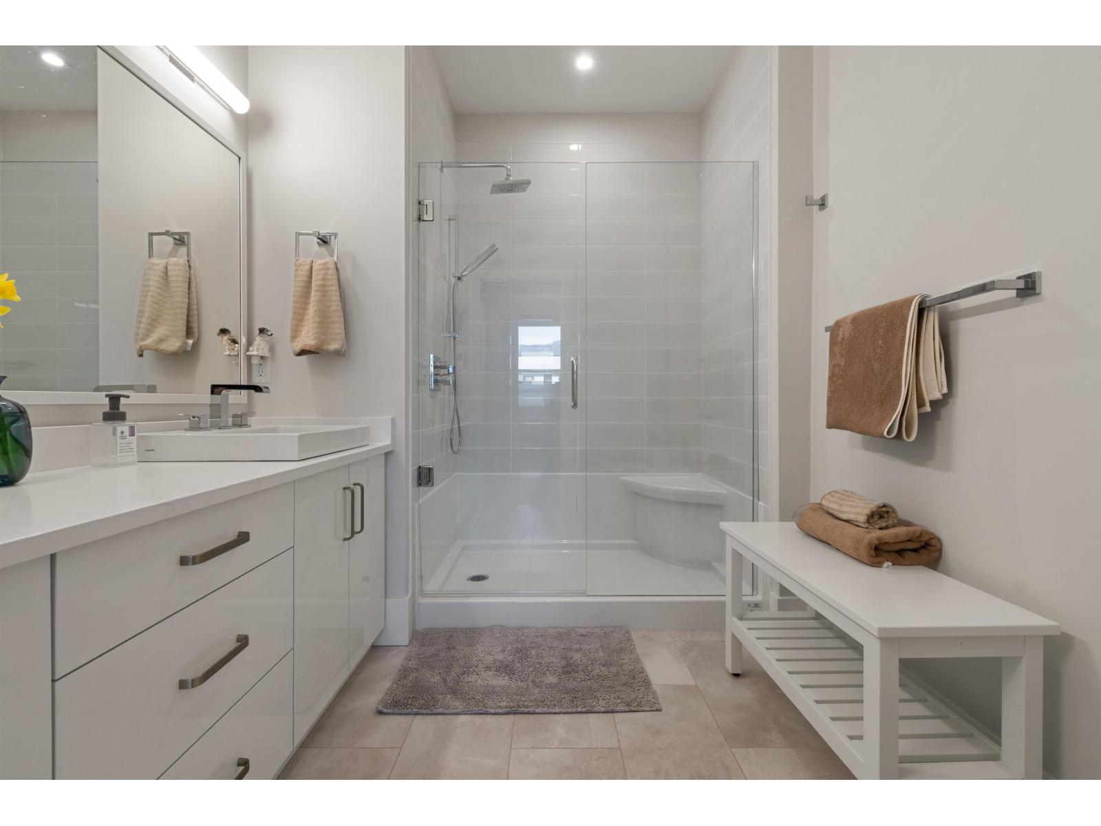 601 45745 WATSON ROAD, Sardis South, Chilliwack